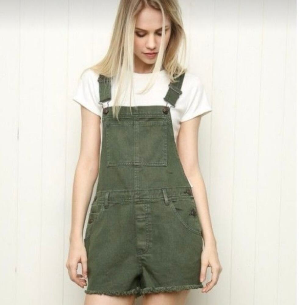 Brandy Melville Army Military Green Overalls Shortalls Shorts Size M